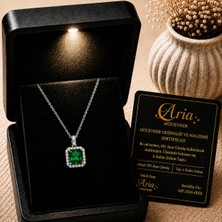 Eva's Jewellery Diamonds Zümrüt Kolye Prenses Kesim, 925 Ayar Gümüş 18 Ayar Gerçek Altın Kaplama, Işıklı Hediye Kutulu ve Sertifikalı