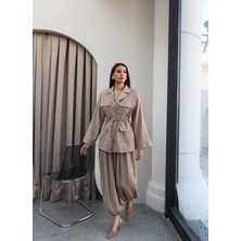 Esra Helvacı Büzgü Kemerli Ceket Pantolon Takım