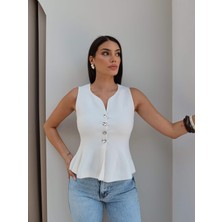 Esra Helvacı Gümüş Tokalı Çan Yelek