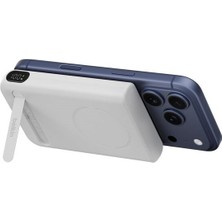 Belkin BPD014HQWH Ultracharge Pro 10.000MAH Qi2 25W Magsafe Uyumlu Dijital Göstergeli Powerbank (30W Usb-C) - Beyaz