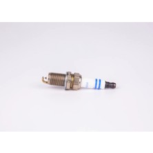 Ateşleme Bujisi - (Fiat Marea, Ducato, Panda, Punto, Doblo, Bravo, Stilo, Seicento, Croma, Idea, Uno, Multipla, Strada, Brava, Palio, Siena, 159, Spider, Brera) - (BOSCH-0242236571)