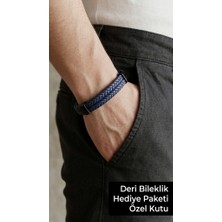 Herşey Nota Corvelli Marine Lacivert Deri Erkek Bileklik - Örgü ve Düz Şeritli Modern Tasarım