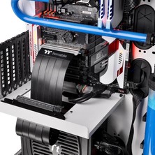 Thermaltake AC-045-CN1OTN-C1 Pcı-E 3.0 X16 300MM Riser Kablo