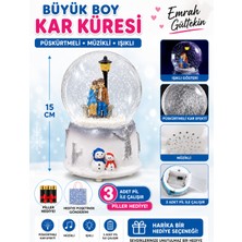 Emrah Gültekin Büyük Boy Kar Küresi Müzikli Işıklı Püskürtmeli 15 cm Romantik Çift Figürlü Kar Küresi