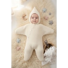Meriç Bebe Viral Yıldız Figürlü Dikişsiz Kapüşonlu Triko Bebek Tulumu 0-6 Ay