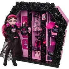 Monster High Muhteşem Gardırop Draculaura Bebek ve Oyun Seti JMG63