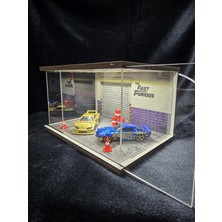 Fabrikahsap Dekoratif Kayar Kapaklı 1/64 1/38 Diorama Model Araba Standı USB Ledli Hızlı ve Öfkeli