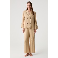 Penye Mood Jakarlı Kruvaze Yaka Pijama Takımı