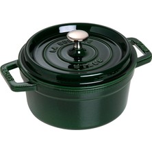 Happy Trend Staub 1102285 Cocotte / Kızartma Tenceresi, Yuvarlak Kapaklı 22 Cm, 2.6 L, Tencerenin Içinde Mat Siyah Emaye, Dökümü Demir, Fesleğen Yeşili, 22 cm