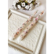 Halley Concept Pastel Çiçek Desenli El Boyaması Beyaz Dekoratif Ikili Mum – 25 cm