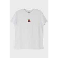 lofux Daktilo Desenli Nakış Tişört