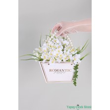 Yapay Çiçek Sitesi Yapay Çiçekli Romantic Inci Kulp Çantalı Aranjman Model 44