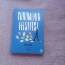 Yürümenin Felsefesi    Frédéric Gros Tarafından Kaleme Alınan Yürümenin Felsefesi, Albina Ulutaşlı