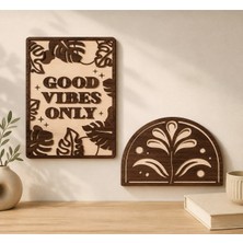Rokh ✨ 2'li Doğal Ahşap Duvar Dekoru Seti – Good Vibes Only & Botanik Tasarım – 25X35 cm