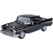 Vardem 1/18 1958 Plymouth Fury ve 1957 Chevy Bel Air Model Set
