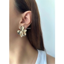 Aksesuaris Gold Çiçek Model Kadın Küpe