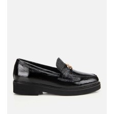 Hotiç Kadın Rugan Deri Siyah Tokalı Klasik Loafer