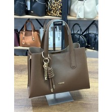 V'SHINE Model 3110 - Anahtar Charmlı El ve Omuz Çantası - (Karamel)