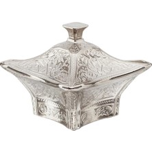 AKS Alisveristime Büyük Kare Kapaklı Zamak Şekerlik ve Lokumluk, Osmanlı Motifli Dekoratif Sunum Kabı, Kahve Yanı Şeker, Lokum ve Çikolata Için (Gümüş Grisi)