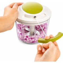 AKS Paslanmaz 3 Bıçaklı Ipli Rondo, Sebze Meyve Kuruyemiş Için Taşınabilir Manuel Çekmeli Doğrayıcı, Hızlı Pratik ve Ergonomik, Plastik, 700 ml (Yeşil)