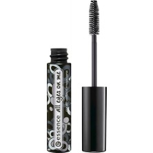 AKS Essence All Eyes On Me Maskara 01