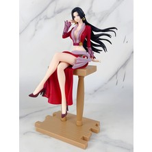 Dek Boa Hancock Oturur Pozlu Pvc Anime Figürü 18 cm