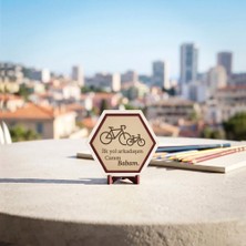 Miawiki Ilk Yol Arkadaşım Canım Babam Bisiklet Ikonlu Dekoratif Masaüstü Objesi Modern ve Şık Tasarımıyla Ev ve Ofisiniz Için 10X10 cm