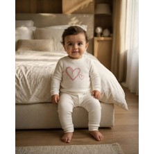 Kız Bebek Beyaz Kalpli Mevsimlik Pijama Takımı Konforlu