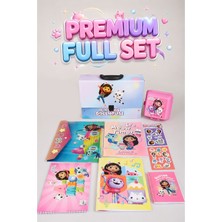 Gabby's Dollhouse x Dekomus Lisanslı Gabby’s Dollhouse Premium Kırtasiye Seti Saplı Çanta,Boyama Kitabı,Resim Defteri,Bloknot,