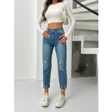 Blue Marlin Yüksek Bel Lazer Yırtık Detaylı Mom Jeans Kadın Pantolon