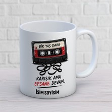 Ajans 313 AJANS313 Kişiye Özel Bir Yaş Daha Efsane Devam Kupa Bardak - Retro Kaset Tasarımlı Hediye