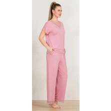 Biçomi Nefes Alan Viskon Kumaş Dantel Detaylı Konforlu Pembe Kısa Kollu Pijama Takımı