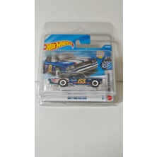 Hot Wheels Cool Classics Serisi - 1963 Ford Galaxie Model Araba - Koruma Kabı Ile Birlikte