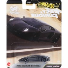 Die Grup Lamborghini Aventador Coupé, 1:64 Ölçekli Koleksiyon Aracı