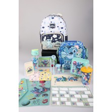 x Dekomus Lisanslı Stitch Little Dreamer Collection Full Kırtasiye Seti Tek Bölmeli Küçük Boy Anaokul,beslenme ve Kalem Çantası,beslenme Kabı ve Matara Seti