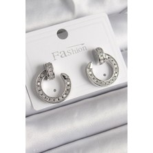 Inure Jewelry Pirinç Gümüş Renk Zirkon Taşlı Çivi Halka Model Kadın Küpe