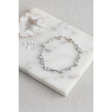 Inure Jewelry Pirinç Gümüş Renk Zirkon Taşlı Çiçek Model Kadın Bileklik