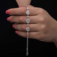 Inure Jewelry ​Gümüş Baget Taşlı Kalp Kadın Bileklik