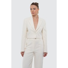Thalure Kadın Ekru Düğmeli Slim Fit Crop Blazer