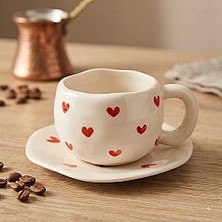 Palto Tasarım Kırmızı Kalp Tasarımlı Krem Türk Kahvesi Fincanı - Hediye Seramik Türk Kahvesi Fincanı