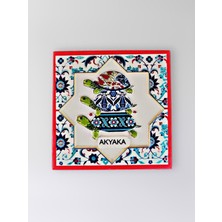 Mundy Akyaka Polyester Kabartmalı Magnet  7 x 7 cm – Dekoratif Hediyelik Buzdolabı Süsü  (KOD:1840)