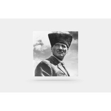 Fotolyo Atatürk Tablosu; Kalpaklı 2. Siyah - Beyaz, Kare
