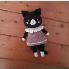 Renkli Ve Kreatif Amigurumi Kara Kedi