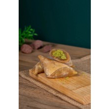 Gaziantepli Bereket Ana Baklava & Yöresel Gaziantep Antep Fıstıklı Muska Lokum 1 kg – Geleneksel El Yapımı Bohça Form Premium Türk Lokumu