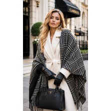 Aquasis Paris Çift Taraflı Ekose ve Düz Siyah Oversize Şal Atkı Omuz Şalı | 70 x 185 cm | Yumuşak Dokulu, Püsküllü