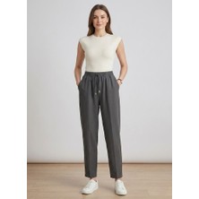 Kadın Gri Double Kumaş Yüksek Bel Lastikli Cepli Jogger Pantolon Rahat Kesim