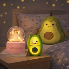 TeknoKapsül Avakado Temalı Dekoratif Tasarıma Sahip Hediye Seti – Peluş Panda Yastık + Buhar Makinesi Nemlendirici + Melek Figürlü Kar Küresi | Dekoratif Hediye Seti