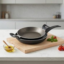 TeknoKapsül Lily Çeyiz Paketi: 20 cm Sahan & 24 cm Tava Seti – Siyah Kırçıllı Yanmaz Yapışmaz Granit Efektli Ekonomik Takım