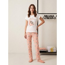 Kadın Beyaz Üst Pembe Desenli Kısa Kollu Pijama Takımı