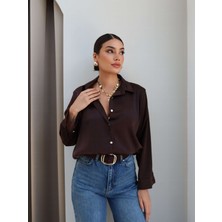 Esra Helvacı Parlak Saten Gömlek